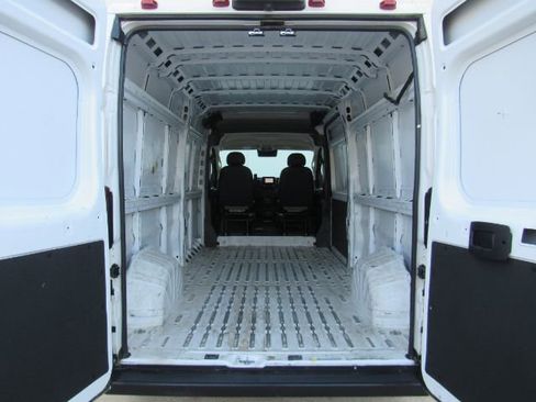 Used 2023 RAM ProMaster 2500 FWD image 7
