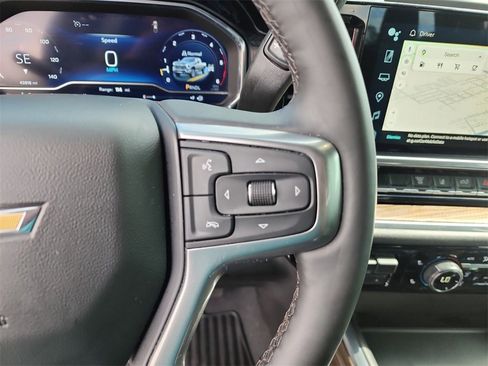 Used 2025 Chevrolet Silverado 3500 LT image 27