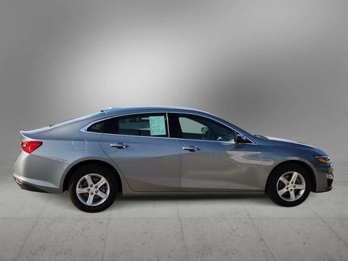 Used 2024 Chevrolet Malibu LT image 9
