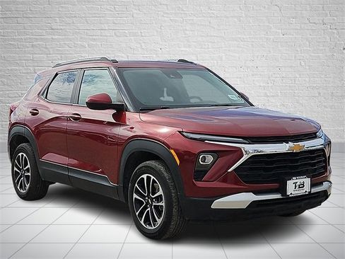 Used 2024 Chevrolet TrailBlazer LT w/ Convenience Package image 6