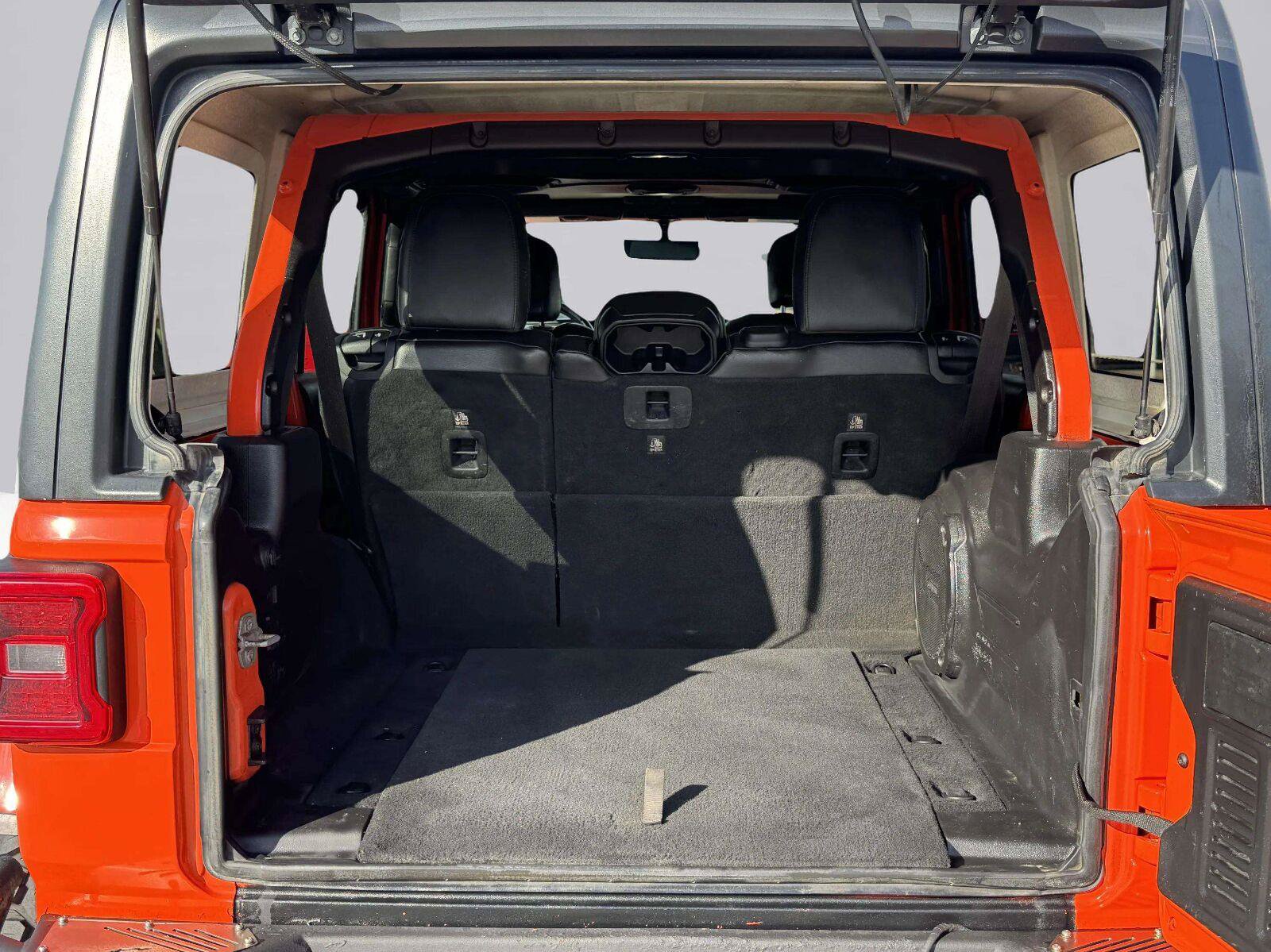 Used 2018 Jeep Wrangler Unlimited Rubicon AWD/4WD image 63