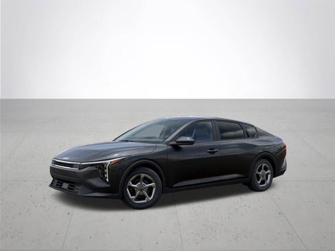 New 2026 Kia K4 LXS image 3