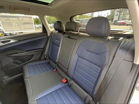 New 2025 Volkswagen Taos SEL image 11