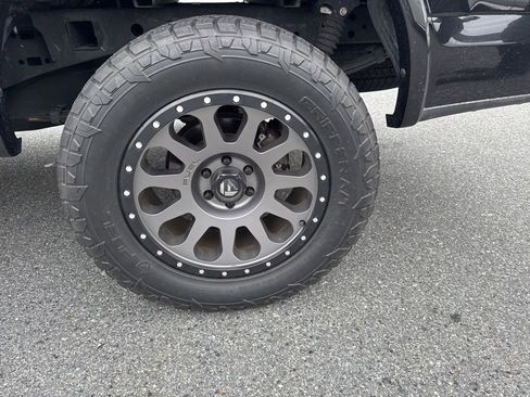 Used 2019 Ford F150 Platinum AWD/4WD image 9