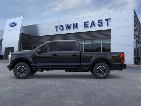 New 2026 Ford F250 Lariat image 3