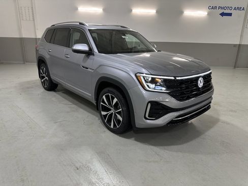 New 2026 Volkswagen Atlas SEL Premium R-Line AWD/4WD image 4