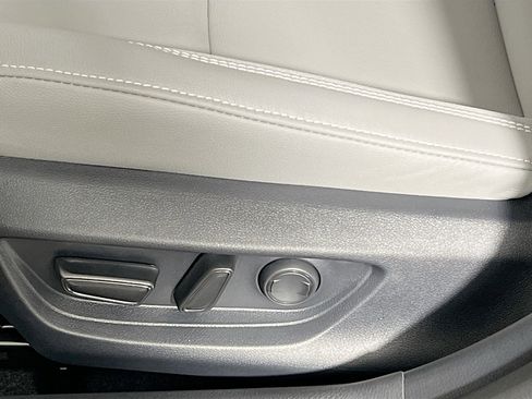 New 2026 Toyota Camry SE image 15