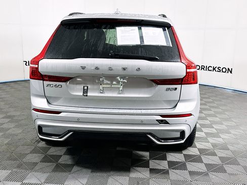Used 2025 Volvo XC60 B5 Plus image 4