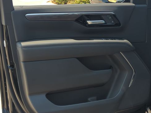 New 2025 Chevrolet Tahoe LS w/ LPO, Dark Essentials Package image 22