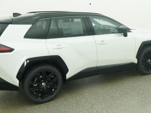 New 2026 Toyota RAV4 XSE w/ Panoramic Sun Roof Package AWD/4WD image 13