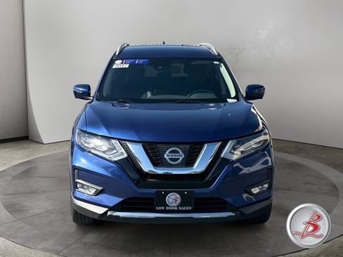 Used 2017 Nissan Rogue SL AWD/4WD image 2