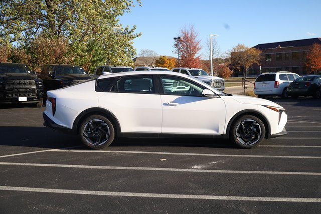 New 2025 Kia K4 EX FWD image 4