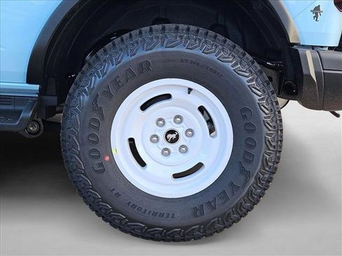 New 2025 Ford Bronco Heritage Edition image 10