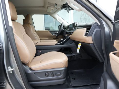 New 2026 INFINITI QX80 Luxe RWD image 23