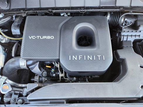 Certified 2025 INFINITI QX60 Luxe image 9