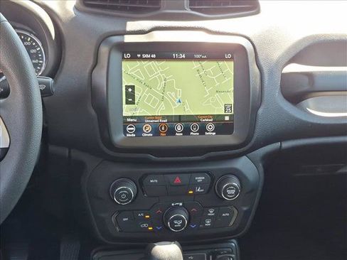 Used 2023 Jeep Renegade Latitude AWD/4WD image 12