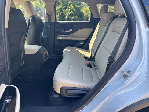 New 2026 Lincoln Corsair Premiere image 27