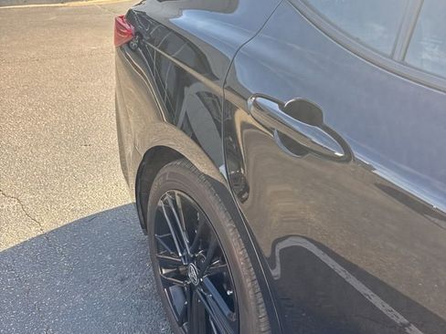 Used 2025 Toyota Camry SE image 15