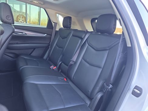 Used 2018 Cadillac XT5 Luxury w/ Driver Awareness Package image 36