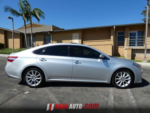 Used 2014 Toyota Avalon Limited FWD image 7