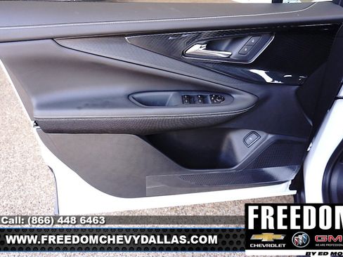 New 2025 Chevrolet Blazer EV LT image 37