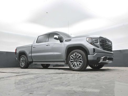 Used 2025 GMC Sierra 1500 Denali Ultimate AWD/4WD image 43