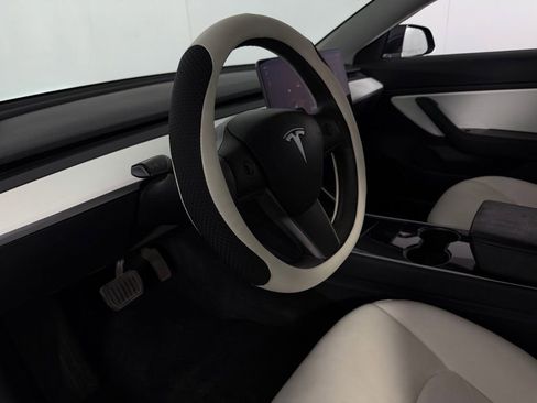 Used 2019 Tesla Model 3 Long Range image 19