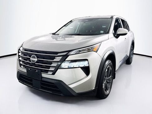 Certified 2024 Nissan Rogue SV image 1