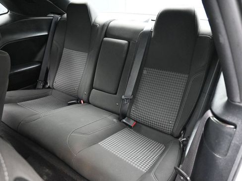 Used 2020 Dodge Challenger SXT image 15