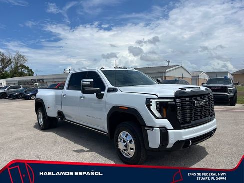 New 2026 GMC Sierra 3500 Denali Ultimate AWD/4WD image 2
