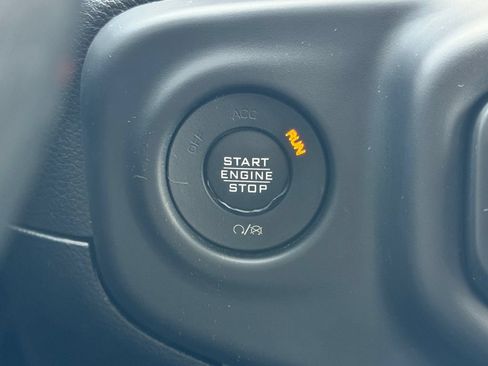 Used 2020 Jeep Wrangler Unlimited Rubicon w/ Dual Top Group AWD/4WD image 30