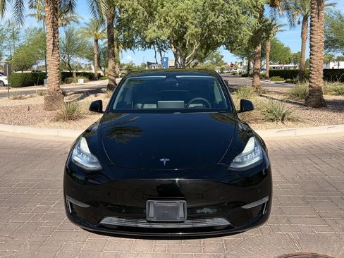 Used 2020 Tesla Model Y Long Range AWD/4WD image 7