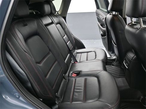 Used 2023 MAZDA CX-5 Carbon Edition image 29