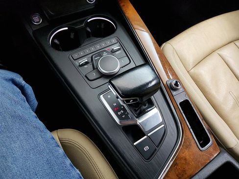 Used 2017 Audi A4 2.0T Premium image 17