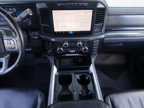 Used 2024 Ford F350 Lariat w/ FX4 Off-Road Package AWD/4WD image 3