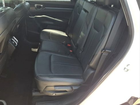 Used 2023 Kia Sorento S FWD image 14