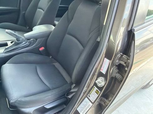 Used 2014 MAZDA MAZDA3 i Sport FWD image 24