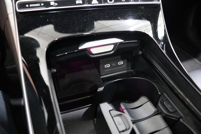 Used 2025 Mercedes-Benz C 300 4MATIC Sedan image 30