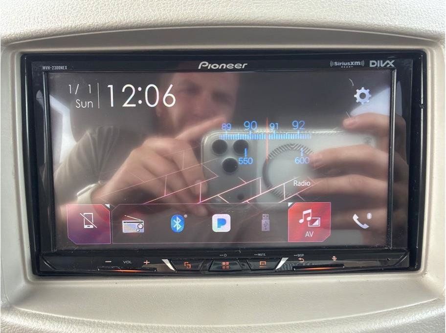 Used 2013 Nissan Cube FWD image 20