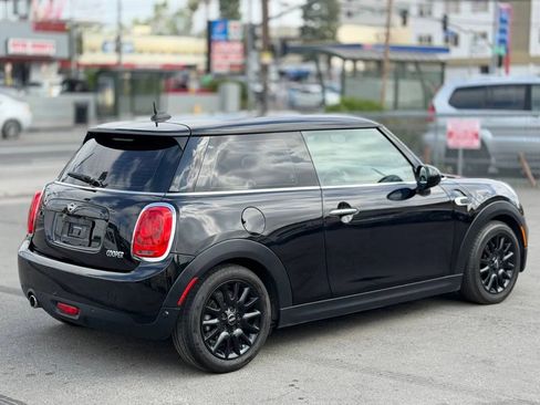 Used 2019 MINI Cooper 2-Door Hardtop FWD image 16