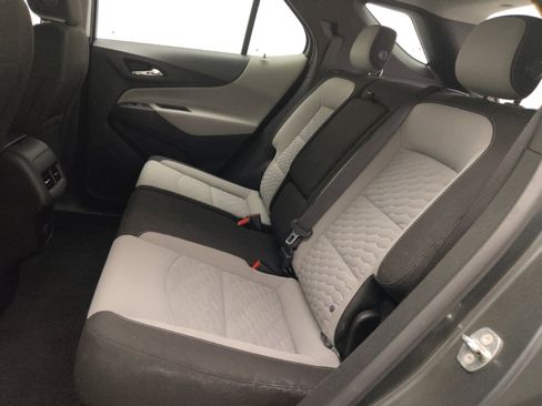 Used 2018 Chevrolet Equinox LS image 18