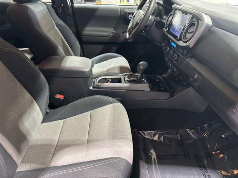 Certified 2021 Toyota Tacoma TRD Sport image 18