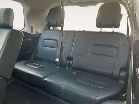 Used 2016 Toyota Land Cruiser image 31