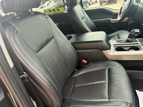 Used 2019 Ford F150 Lariat w/ Equipment Group 502A Luxury AWD/4WD image 12