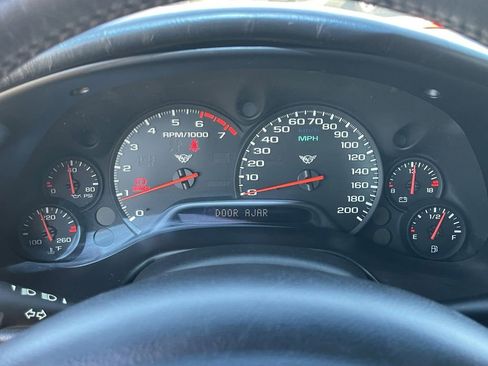 Used 2001 Chevrolet Corvette Convertible w/ Preferred Equipment Group2 image 26