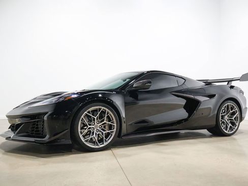 Used 2026 Chevrolet Corvette ZR1 w/ ZR1 Carbon Fiber Aero Package image 19