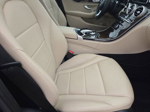 Used 2015 Mercedes-Benz C 300 Sedan image 22