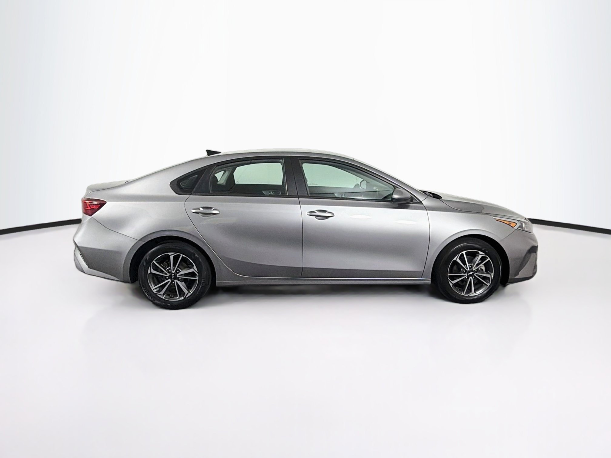 Used 2023 Kia Forte LXS FWD image 10
