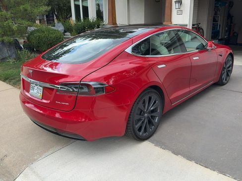 Used 2020 Tesla Model S Long Range Plus AWD/4WD image 5