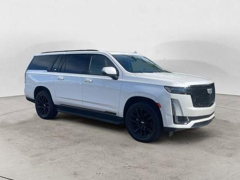 Used 2021 Cadillac Escalade ESV Sport w/ LPO, ONYX Package AWD/4WD image 7